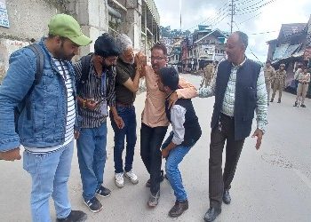 শিমলায় অবৈধ মসজিদ ঘিরে ব্যাপক উত্তেজনা, পুলিশ ও বিক্ষোভকারীদের মধ্যে সংঘর্ষ, ১৬৩ ধারা জারি