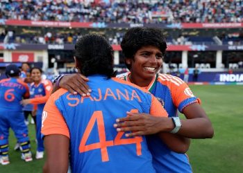 নারী টি-২০ বিশ্বকাপে পাকিস্তানকে হারিয়ে প্রথম জয় পেল ভারত