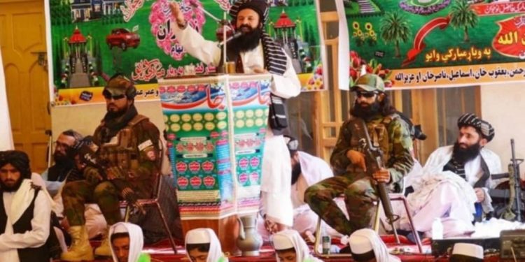 দাড়ি বাড়াও আর বিদেশীদের বিরুদ্ধে বুদ্ধিবৃত্তিক যুদ্ধের জন্য প্রস্তুত হও : তালিবান জঙ্গি মন্ত্রী