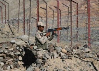 ইরানি সীমান্তরক্ষীরা ২৩০ আফগান অভিবাসীকে গুলি করে মেরেছে