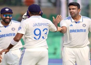 বাংলাদেশকে হোয়াইটওয়াশ করে দিল ভারত, মুরালিধরনের টেস্ট বিশ্বরেকর্ড স্পর্শ করলেন রবিচন্দ্রন অশ্বিন