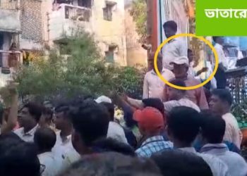 ভাতার : বিজয়া সম্মিলনী অনুষ্ঠানে আমন্ত্রণ না জানানোর অছিলায় বিক্ষোভ, পঞ্চায়েত সমিতির কর্তৃত্ব নিয়ে তৃণমূলের দুই গোষ্ঠীর বিবাদের সূত্রপাত বলে দাবি সূত্রের