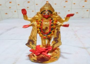 কাটোয়ার গোয়াই গ্রামে পুকুর থেকে উদ্ধার সোনা’র কালীমূর্তি, চাঞ্চল্য এলাকায়