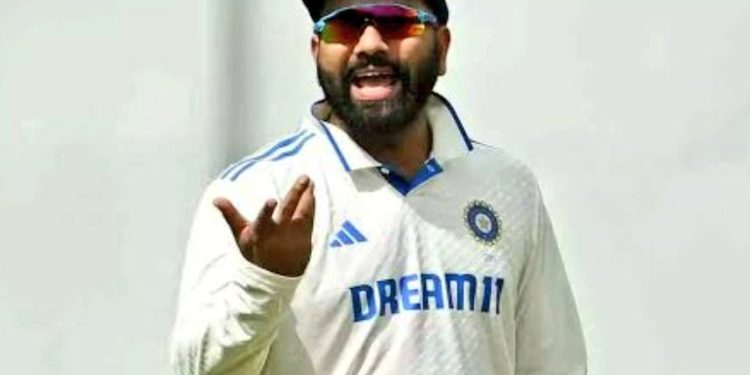 বেঙ্গালুরু টেস্টে ব্যর্থতার দায় নিজের কাঁধে তুলে নিলেন রোহিত শর্মা