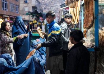 গুরুতর ক্ষুধা এবং বেকারত্ব; আফগানিস্তানের ৩০ শতাংশের বেশি মানুষ অপুষ্টিতে ভুগছে