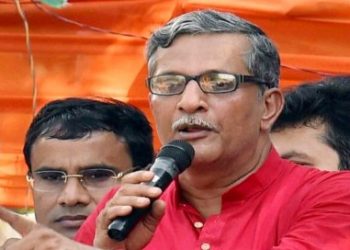 সাংবাদিকের শ্লীলতাহানির অভিযোগে থানায় হাজিরা দিলেন সিপিএম নেতা তন্ময় ভট্টাচার্য, সাসপেন্ড করায় দলের বিরুদ্ধে ক্ষোভ প্রকাশ