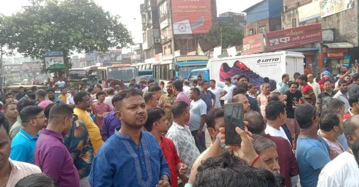 ঢাকার তাঁতীবাজারে দুর্গামণ্ডপে সন্ত্রাসী হামলার নিন্দা করল ভারত, ‘আমেরিকার সমর্থন পেয়ে ভারতকে দুর্বল ভেবেছে বাংলাদেশ’ : বললেন সাংবাদিক সোয়েব চৌধুরী