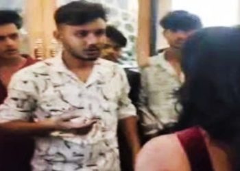 ইন্দোর : “আমান” পরিচয় দিয়ে ফ্যাশন শোতে ঢুকেছিল সাহিল খান, হিন্দু মেয়েদের ‘লাভ জিহাদ’য়ে ফাঁসানোর চেষ্টার অভিযোগ