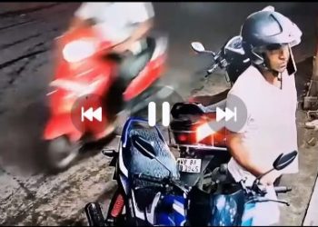 গুলুবাবুর মোমো চুরি করে পালাচ্ছে কে? জোর চর্চা নেটমাধ্যেমে