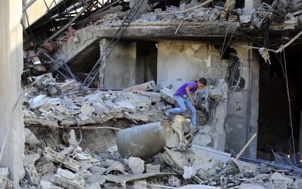 লেবাননে ইসরায়েলি বিমান হামলায় ৩৩ হিজবুল্লাহ সন্ত্রাসী খতম