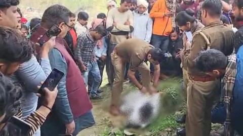 বিজেপিকে সমর্থন করায় দলিত মহিলাকে খুন করল অখিলেশ যাদবের দলের ক্যাডাররা, বস্তাবন্দি লাশ উদ্ধার