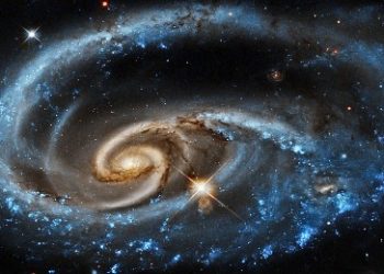 মহাকাশে বিশাল জলের ভান্ডারের হদিশ পেলেন বিজ্ঞানীরা, পৃথিবীর চেয়ে কোটি কোটি গুণ বেশি জল