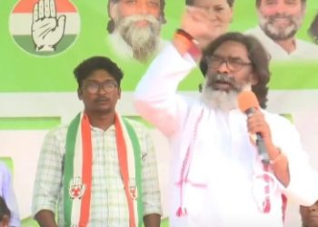 ঝাড়খণ্ডের মুখ্যমন্ত্রী হেমন্ত সোরেনের ব্যক্তিগত সচিবের একাধিক ঠেকে আইটি অভিযান