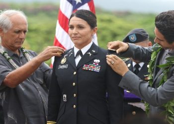 বাংলাদেশি জিহাদিদের চিন্তায় ফেলে ‘ভক্তিবেদান্ত স্বামী প্রভুপাদ কি জয়’ শ্লোগান দিয়ে গিটার বাজিয়ে ‘হরেকৃষ্ণ’ মহামন্ত্র গাইলেন তুলসি গ্যাবার্ড