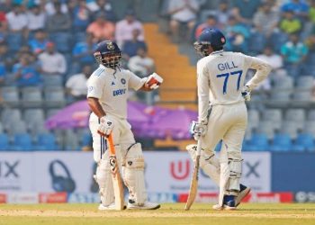 ভারত-নিউজিল্যান্ড টেস্ট : মধ্যাহ্ন ভোজনের বিরতি পর্যন্ত ভারত ৫ উইকেট হারিয়ে ৪০ রানে পিছিয়ে