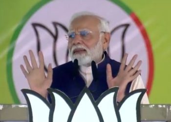 ‘এক রহঙ্গে তো সেফ রহঙ্গে’ মহারাষ্ট্রে স্লোগান দিলেন প্রধানমন্ত্রী