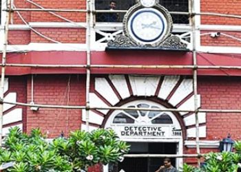 কলকাতায় প্রচুর আগ্নেয়াস্ত্র ও কার্তুজসহ গ্রেফতার ঝাড়খণ্ডের দুষ্কৃতী