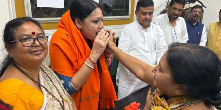 অগ্নিমিত্রা পালের জন্মদিনে শুভেচ্ছা জানালেন শুভেন্দু-সুকান্ত, নীরব ‘অভিমানী’ দিলীপ !