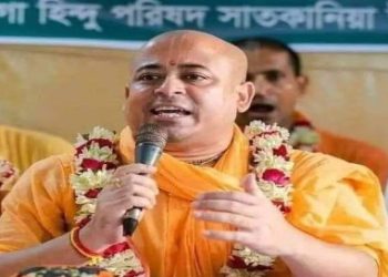 বাংলাদেশের হিন্দু নির্যাতনের  প্রতিবাদের প্রধান মুখ চিন্ময়কৃষ্ণ দাসকে গ্রেফতার করেছে মহম্মদ ইউনুসের পুলিশ