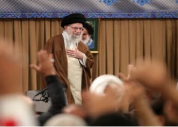 ইসরায়েলি নেতাদের মৃত্যুর ফরমান জারি করেছেন ইরানের খামেনি