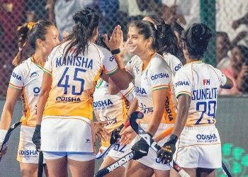 এশিয়ান চ্যাম্পিয়ন্স ট্রফি হকিতে চীনকে ৩-০ গোলে হারিয়ে সেমিফাইনালে ভারতের মেয়েরা