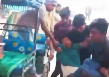 চট্টগ্রামে বাড়ি বাড়ি ঢুকে হিন্দু মহিলাদের গণধর্ষণ, প্রকাশ্য রাস্তায় পুরুষদের গনধোলাই, ভয়ঙ্কর শঙ্কটে বাংলাদেশের সংখ্যালঘুদের জীবন