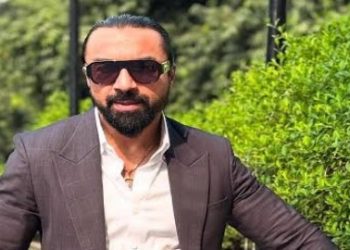 ৫৬ লাখ ইন্সটা ফলোয়ার,নোটার থেকে কম ভোট পেয়ে জমানত বাজেয়াপ্ত হল বলিউড অভিনেতা আজাজ খানের