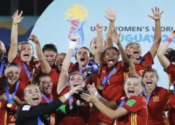 প্রায় দেড় মাসের মাথায় পরপর ২ বার বিশ্ব হল চ্যাম্পিয়ন কোরিয়ান মেয়েরা