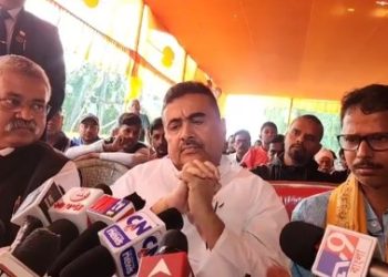 রাজ্যকে রোহিঙ্গা মুসলমান জঙ্গিদের হাতে ছেড়ে দিয়েছে মমতা ব্যানার্জি ও তার পুলিশ, বিজেপি এলে ব্লিচিং পাউডার দিয়ে সাফ করে দেবো : বললেন শুভেন্দু অধিকারী