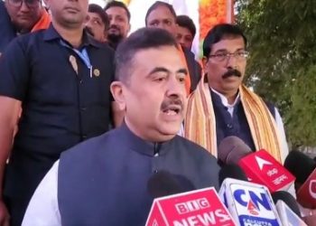 জঙ্গিদের সরকারের মুখ হচ্ছে সিদ্দিকুল্লা-ফিরহাদ হাকিম আর মুখোশ হচ্ছে মমতা : রাজ্যে একের পর এক সন্ত্রাসী গ্রেফতারের প্রতিক্রিয়ায় বললেন শুভেন্দু