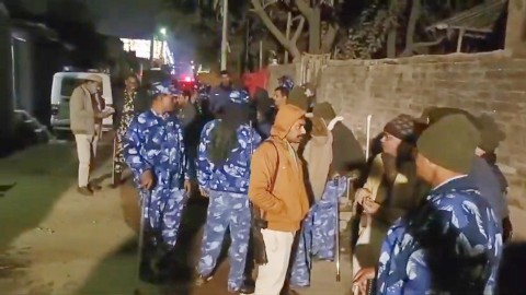 বিহারের দারভাঙ্গায় হিন্দুদের ধর্মীয় শোভাযাত্রার উপর মসজিদ থেকে পাথরবাজি