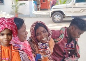ভাতার : দুর্ঘটনায় একমাত্র শিশুসন্তানের মৃত্যুর পর থেকেই শোকে বারবার মূর্ছা যাচ্ছেন জনমজুর মা, বুকফাটা আর্তনাদ দেখে চোখে জল আপামর গ্রামবাসীর
