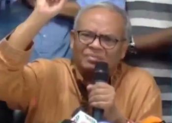 ‘আপনারা তো রেললাইনের ধারে টয়লেট করেন-আর আমাদের গ্রামের লোক কমোড ব্যবহার করে’ : বিএনপি নেতা, ‘বাংলাদেশের লুঙ্গি খুলতে বেশি সময় লাগবে না’ : তরুনজ্যোতি তিওয়ারি