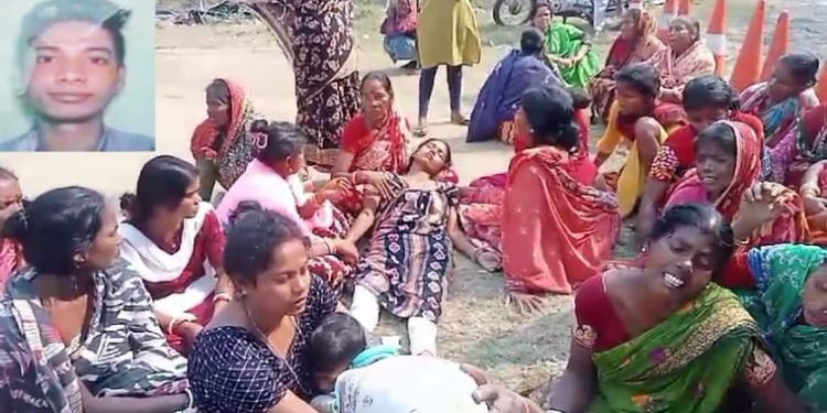 মন্তেশ্বর : শুশুরবাড়িতে নবান্ন খেয়ে বাড়ি ফেরার পথে ডাম্পারের ধাক্কায় বাইক আরোহী যুবকের মৃত্যু