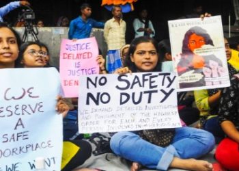 রাজ্য পুলিশের পর এবার সিবিআই, আস্থা হারিয়ে উচ্চ আদালতের দ্বারস্থ আরজি করের ‘অভয়া’র মা-বাবা