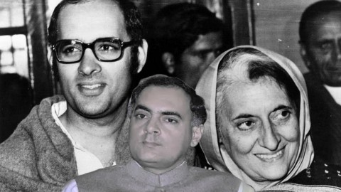 দেশের জন্য গান্ধী-নেহেরু পরিবারের আত্মত্যাগের ধারণা আদ্যপ্রান্ত মিথ্যা