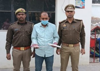 যোগী আদিত্যনাথকে খুনের হুমকি দেওয়া বাংলাদেশি শেখ আতাউল্লাকে গ্রেফতার করল নয়ডা পুলিশ, মালদায় আশ্রয় নিয়েছিল ওই জঙ্গি, ঘর থেকে উদ্ধার অস্ত্রশস্ত্র