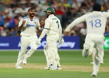 দ্বিতীয় টেস্টের প্রথম ইনিংসে টিম ইন্ডিয়া ১৮০ রানে অলআউট