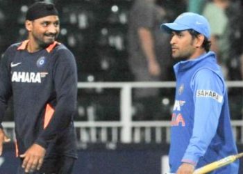 বিগত এক দশক ধরে ধোনির সঙ্গে কথা বন্ধ হরভজন সিংয়ের