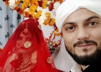 সম্বলে পাথর ছোড়ার প্রতিবাদ করায় স্ত্রীকে মারধর ও তিন তালাক দিল আজজুল আবেদিন