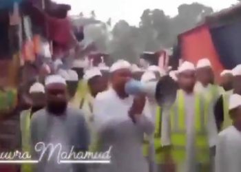 ইসলামি শরিয়া শাসন চালু হয়ে গেল বাংলাদেশে, বাজারে মহিলাদের যাওয়া নিষিদ্ধ, নামাজের সময় দোকান বন্ধ রাখার ফতোয়া জারি