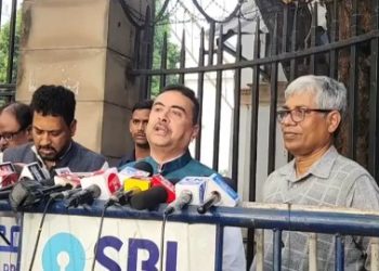 ‘মমতা ব্যানার্জি রেড রোডে নামাজ পড়েন, সনাতন সংস্কৃতি মানেন না, উনি ভুয়া হিন্দু’ : শুভেন্দু অধিকারী