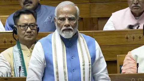 নেহেরু-গান্ধী পরিবার নিজের স্বার্থ অনুসারে বার বার সংবিধান সংশোধন করেছে : প্রধানমন্ত্রী নরেন্দ্র মোদী