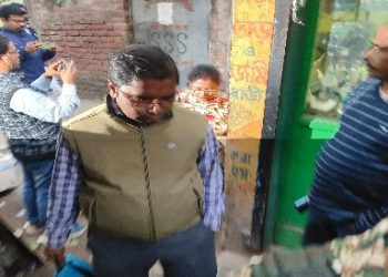 কাতার থেকে ফিরে আসা বর্ধমানের টেলারিং ব্যবসায়ীর বাড়িতে ইডির হানা, একদিনে ১০ লক্ষ টাকা লেনদেনের রহস্য হাতড়াচ্ছে ইডি