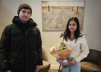 ধর্মীয় কারনে হ্যান্ডশেক করতে অস্বীকার করেছিলেন, এখন বৈশালীর সাথে দেখা করে ক্ষমা চাইলেন উজবেকিস্তানের দাবাড়ু