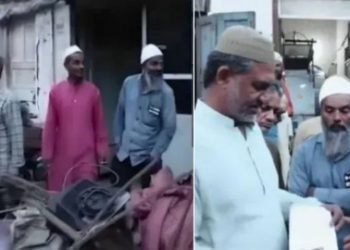 ওয়াকফ সম্পত্তি দাবি করে হিন্দুদের দোকানের মালপত্র ফেলে জোর করে খালি করে দেওয়ায় উত্তেজনা গুজরাটের রাজকোটে