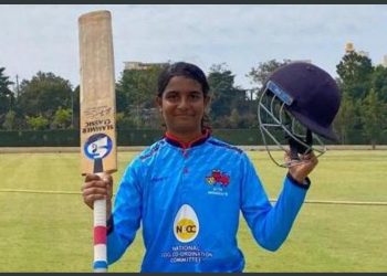 মহিলাদের ওয়ানডে ট্রফির ৫০ ওভারের ম্যাচে ট্রিপল সেঞ্চুরি করে ইতিহাস তৈরি করেছে মুম্বাইয়ের ১৪ বছর বয়সী ইরা যাদব