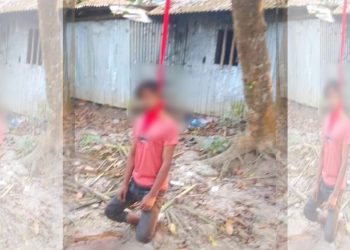 বাংলাদেশে ফের এক হিন্দু যুবককে মেরে গাছ থেকে ঝুলিয়ে দেওয়ার ঘটনা ঘটেছে