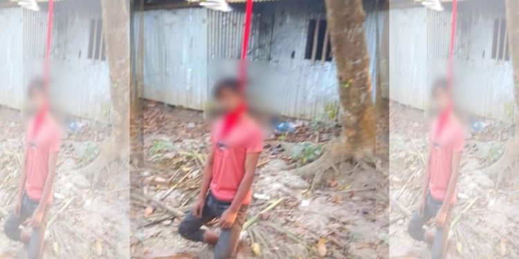 বাংলাদেশে ফের এক হিন্দু যুবককে মেরে গাছ থেকে ঝুলিয়ে দেওয়ার ঘটনা ঘটেছে