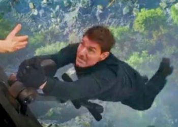 ‘মিশন: ইমপসিবল-দ্য ফাইনাল রেকনিং’ ছবিতে টম ক্রুজের স্টান্ট দেখে নির্মাতারই হার্ট অ্যাটাকের দশা